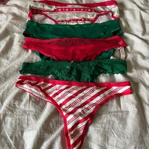 5 pair nwt🎄 Victoria secret panties. Size:M style: 2 high leg brief 3 thong